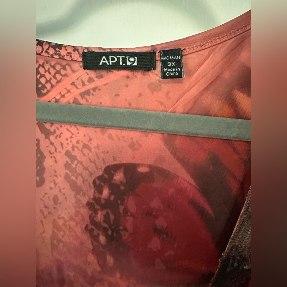 Apt. 9 Women's Coral-Pink Printed Short Sleeve Tunic with Lace Trim - Picture 3 of 4